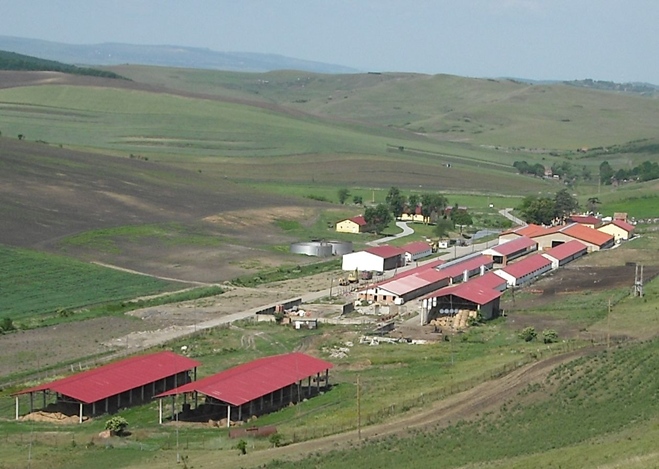 Fabrică de procesare a laptelui - Baza Didactică Universitatea de Stiinţe Agricole şi Medicină Veterinară - Cojocna